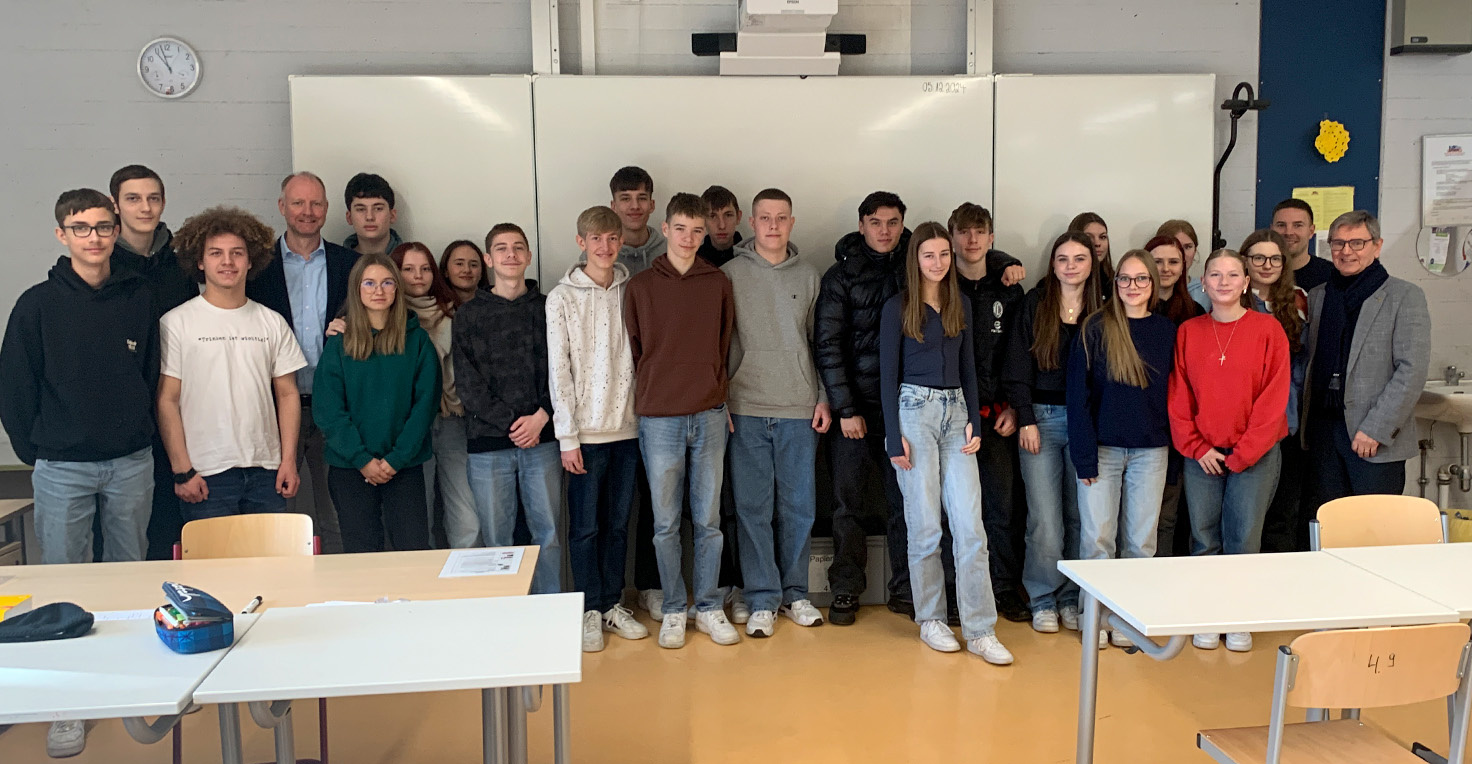 Rudi Fischer (MdL) und Dr. Timm Kern (MdL) zu Gast an der Realschule Hechingen